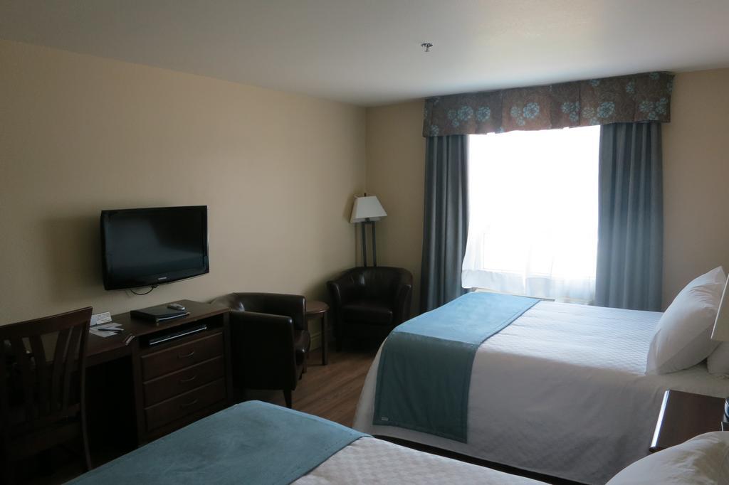 Days Inn By Wyndham Lévis Exterior foto